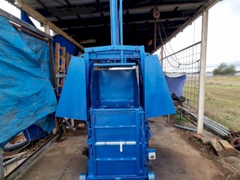 BHB Hydraulic Wool Press