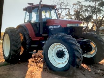 1996 New Holland G210