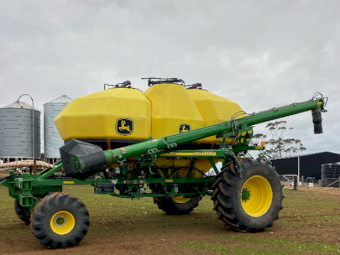 2021 John Deere 1910 Triple Bin Air Cart