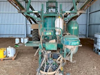 Goldacres 4028 Trailing Sprayer