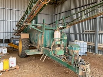 Goldacres 4028 Trailing Sprayer