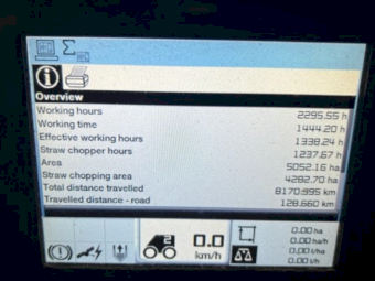 2016 CLAAS Lexion 750 TT & MacDon D65 front