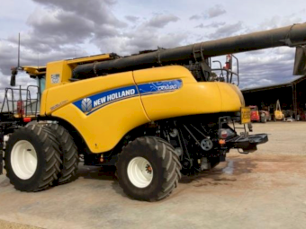 2020 NEW HOLLAND CR10.90 COMBINE