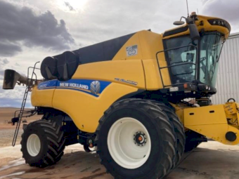 2020 NEW HOLLAND CR10.90 COMBINE