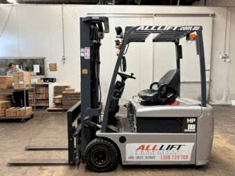 Nissan HP18 3 Wheel Electric Forklift