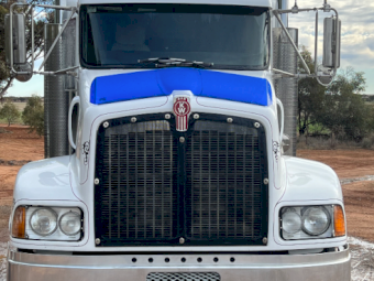 2006 Kenworth T401 6x4 Prime Mover