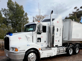 2006 Kenworth T401 6x4 Prime Mover
