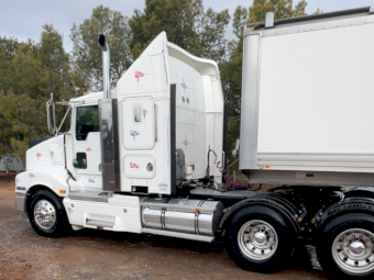 2006 Kenworth T401 6x4 Prime Mover