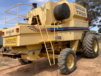 1999 NEW HOLLAND TR99 994 HONEY BEE FRONT