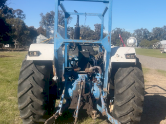 Ford 5000 Tractor Loader