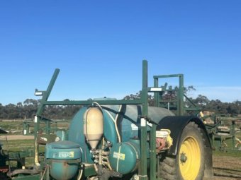 1998 Goldacres 4024 Trailing sprayer