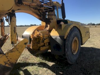 John Deere 860 B Elevating Scraper