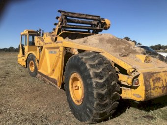 John Deere 860 B Elevating Scraper