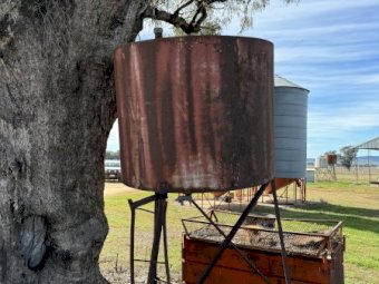 4 x Over head Fuel Tanks
