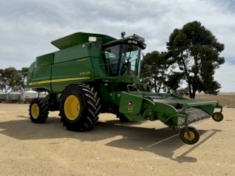 2011 John Deere 9770 STS & 35' draper