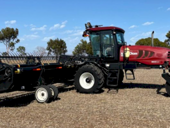 2012 Build MacDon M205 and D60 front + 2016 Build R85