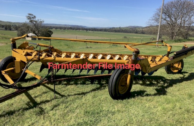 Chamberlain 14 Plate One Way Disc Plough