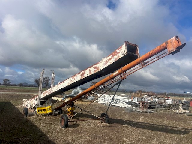 White Shifter & Orange Auger