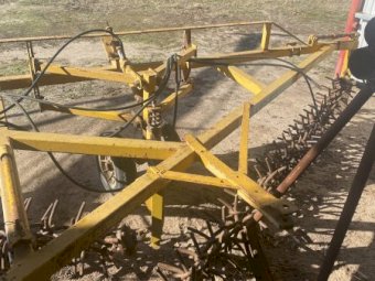 Phillips Prickle Chain Harrows for Combine