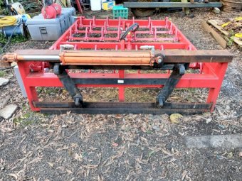 Steffen accumulator and grab