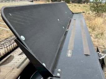 2010 Countrywide Canola pick up front