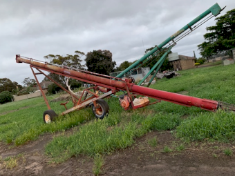 2001 Vennings 35ft x 9 Inch Self Propelled Auger