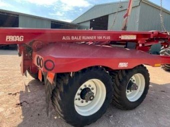 2016 Morris ProAG 16k Bale Stacker