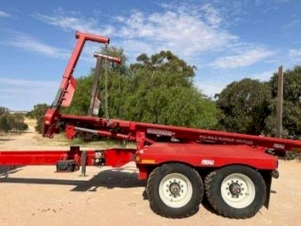 2016 Morris ProAG 16k Bale Stacker