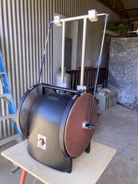 Hieniger shearing grinder.