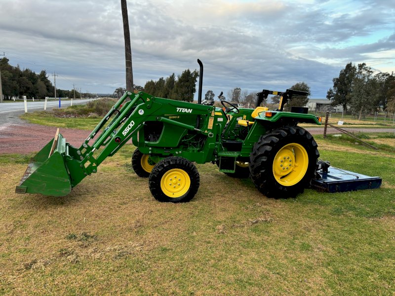 2022 John Deere 5050E Tractor