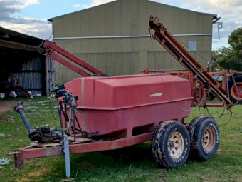 Silvan 2000Ltr 40' Boom Spray