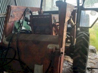 Zetor 7245 Tractor with FEL