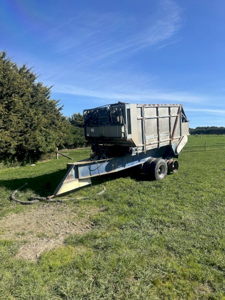 Muck Spreader