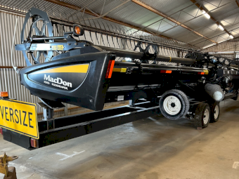 New Holland CR9090 Header & FD75 front 45'