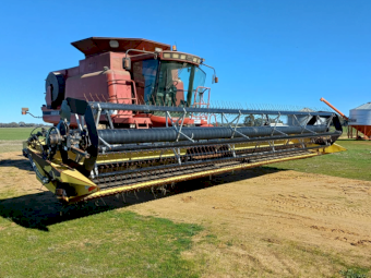 Case IH 2388 Header with 30ft Honey Bee Front with Cross Auger