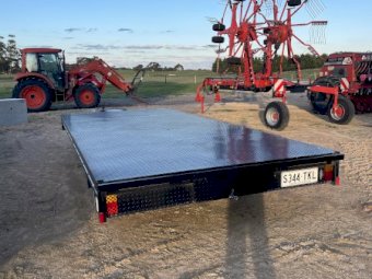 16ft Tandem  Hay Trailer with Ramps