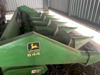 John Deere 644 Corn Front