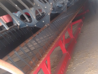 Gleaner S77 Header with 2015 MacDon Front & Trailer