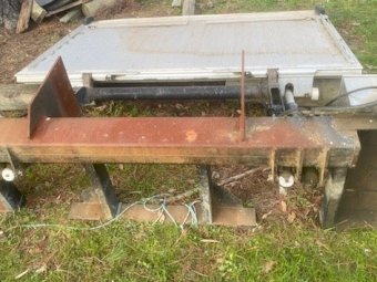 2004 Tieman 1000KG Hydraulic Loading Ramp