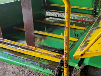 JNR Bale Buggy Square Bale Feedout Wagon