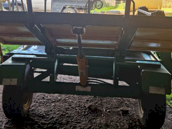 JNR Bale Buggy Square Bale Feedout Wagon