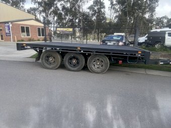 Flat Top Tri axle Trailer