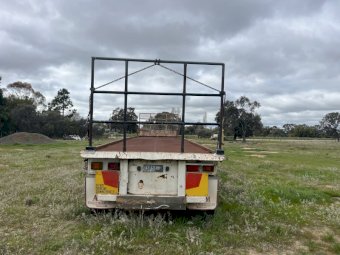 40" Flat top tri axle trailer