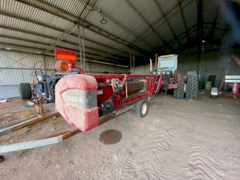 2004 Case IH 2016 14Ft Pick Up Front