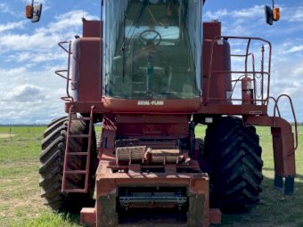 2000 Case IH 2366 Header 1010 Front