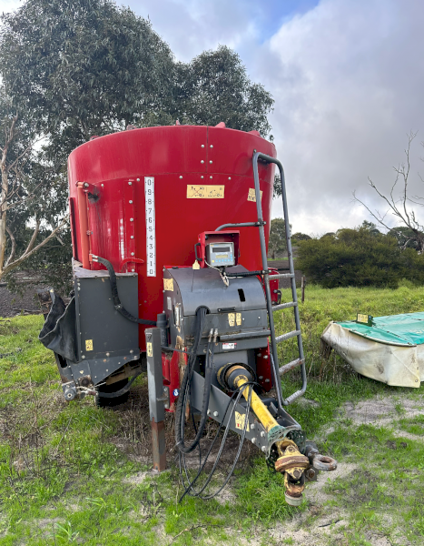 2015 Sitrex EM100 Feed Mixer