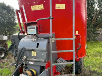 2015 Sitrex EM100 Feed Mixer