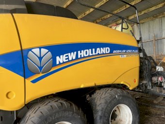 2018 New Holland 1290 Plus Large Square Baler