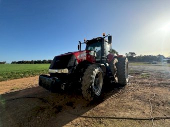Case IH Magnum 380 CVT Tractor