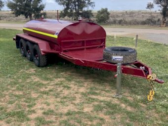 Red Dog 4500 lt Fuel Trailer